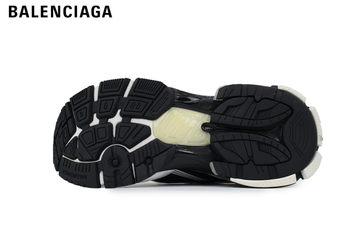 Balenciaga Runner men's shoes women sneakers ¡ª Black / White