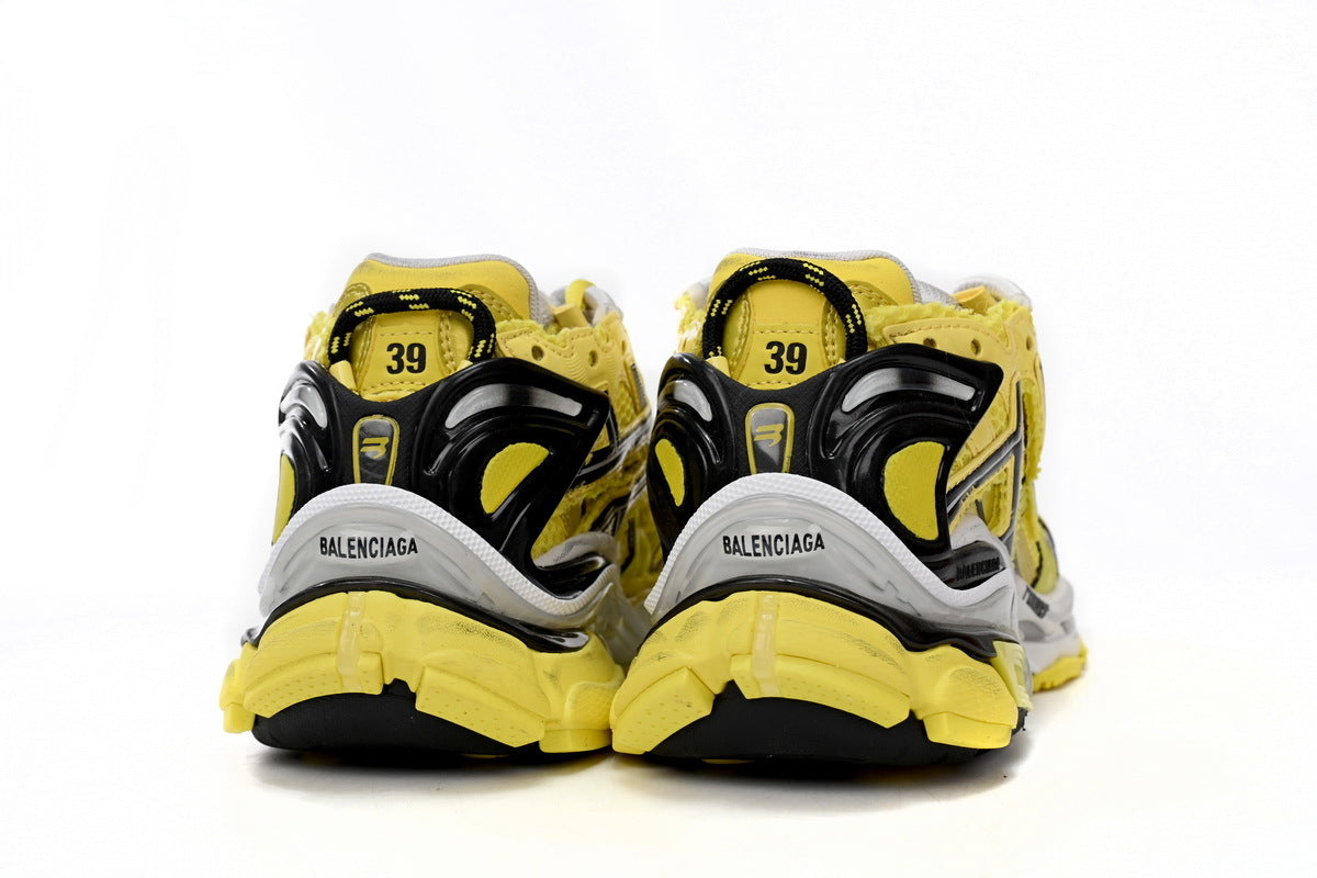 Balenciaga men's shoes Track  Runner Sneaker ¨C Distressed Low-Top  balenciaga runners Yellowish-white
