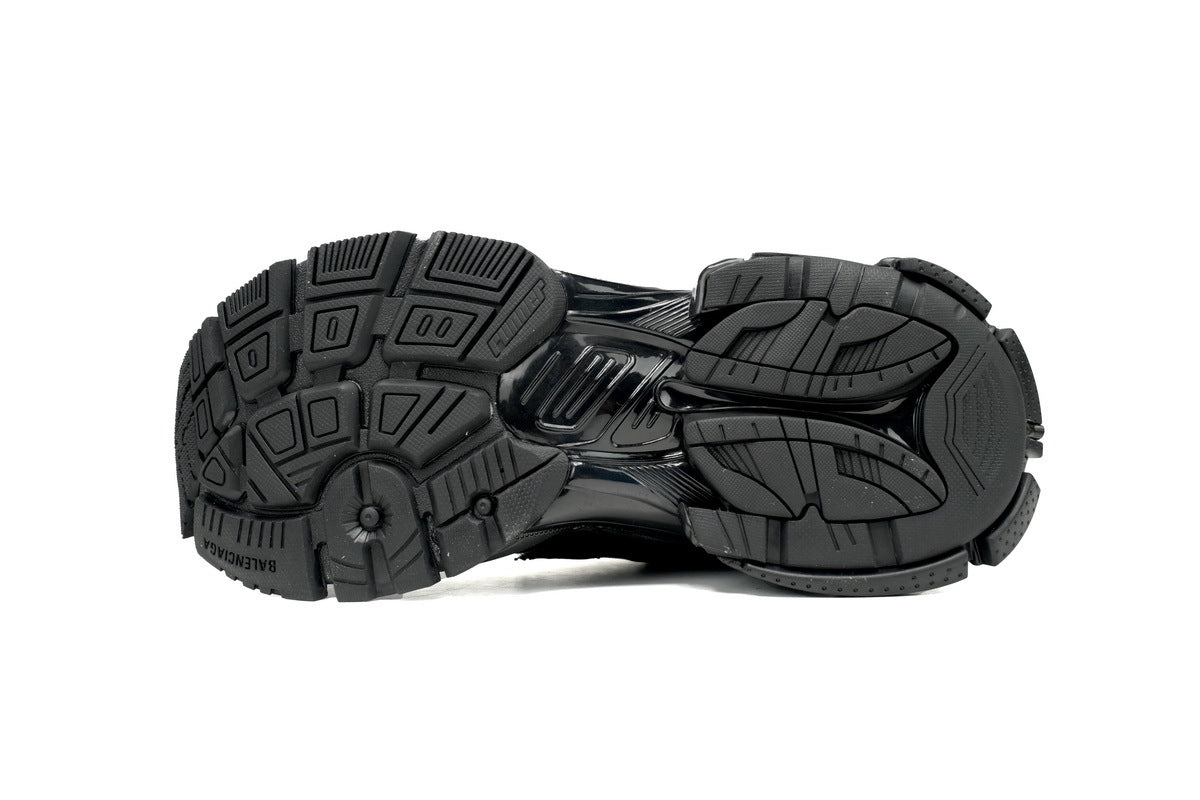 Balenciaga  men's shoes Track Sneaker ¨C Distressed Low-Top Runner  black