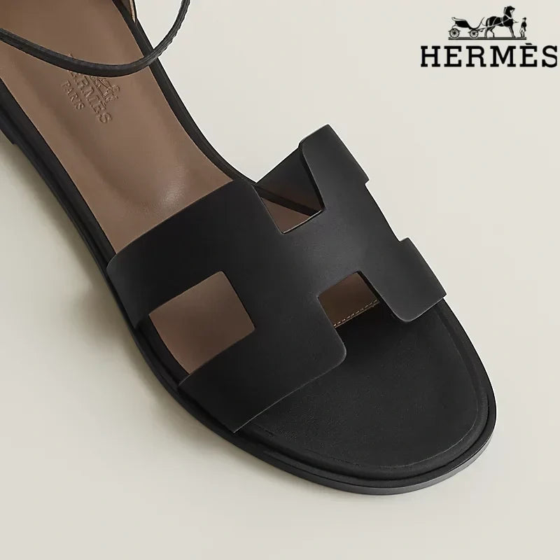 Herm¨¨s Santorini Black Flat Sandals