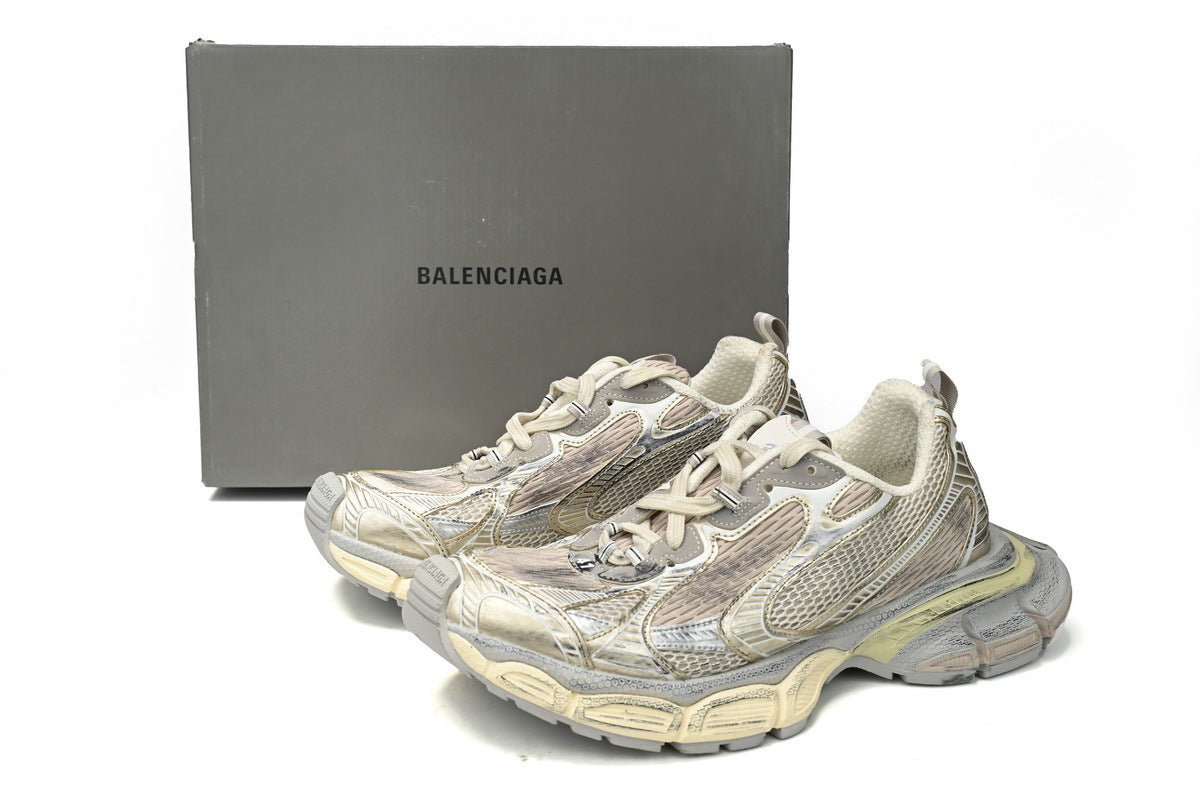 Balenciaga 3XL men's shoes Track Sneaker ¨C Low-Top Chunky Sole balenciaga runners Golden Champagne