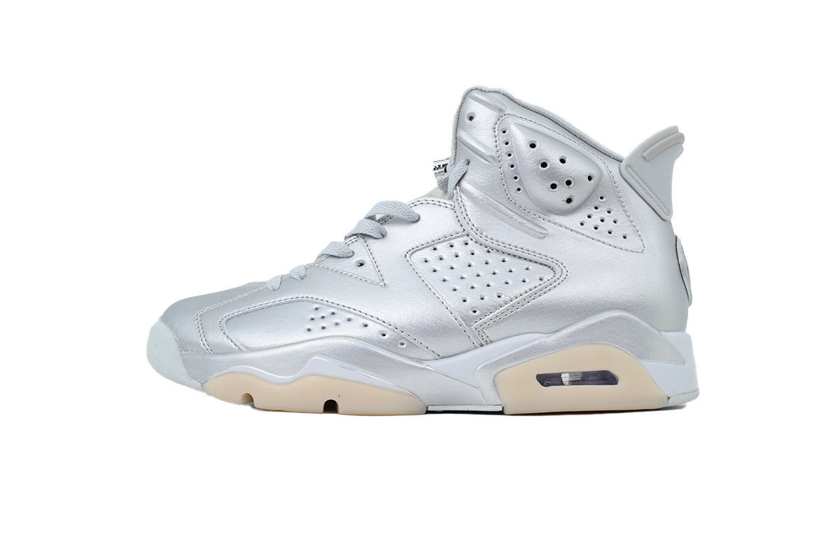 Nike Air Jordan 6 ¨C Retro High-Top Basketball Sneakers