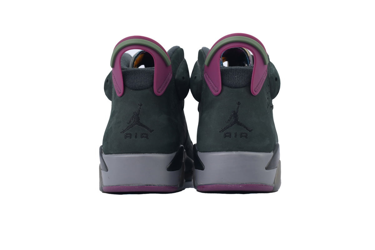 Nike Air Jordan 6 ¨C Retro High-Top Basketball Sneakers