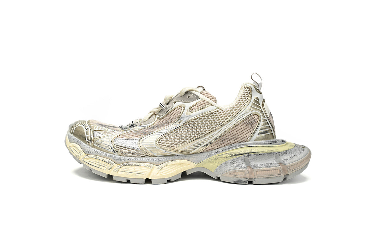Balenciaga 3XL men's shoes Track Sneaker ¨C Low-Top Chunky Sole balenciaga runners Golden Champagne